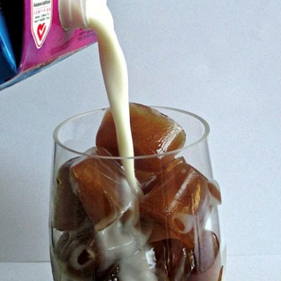 chai ice cube latte